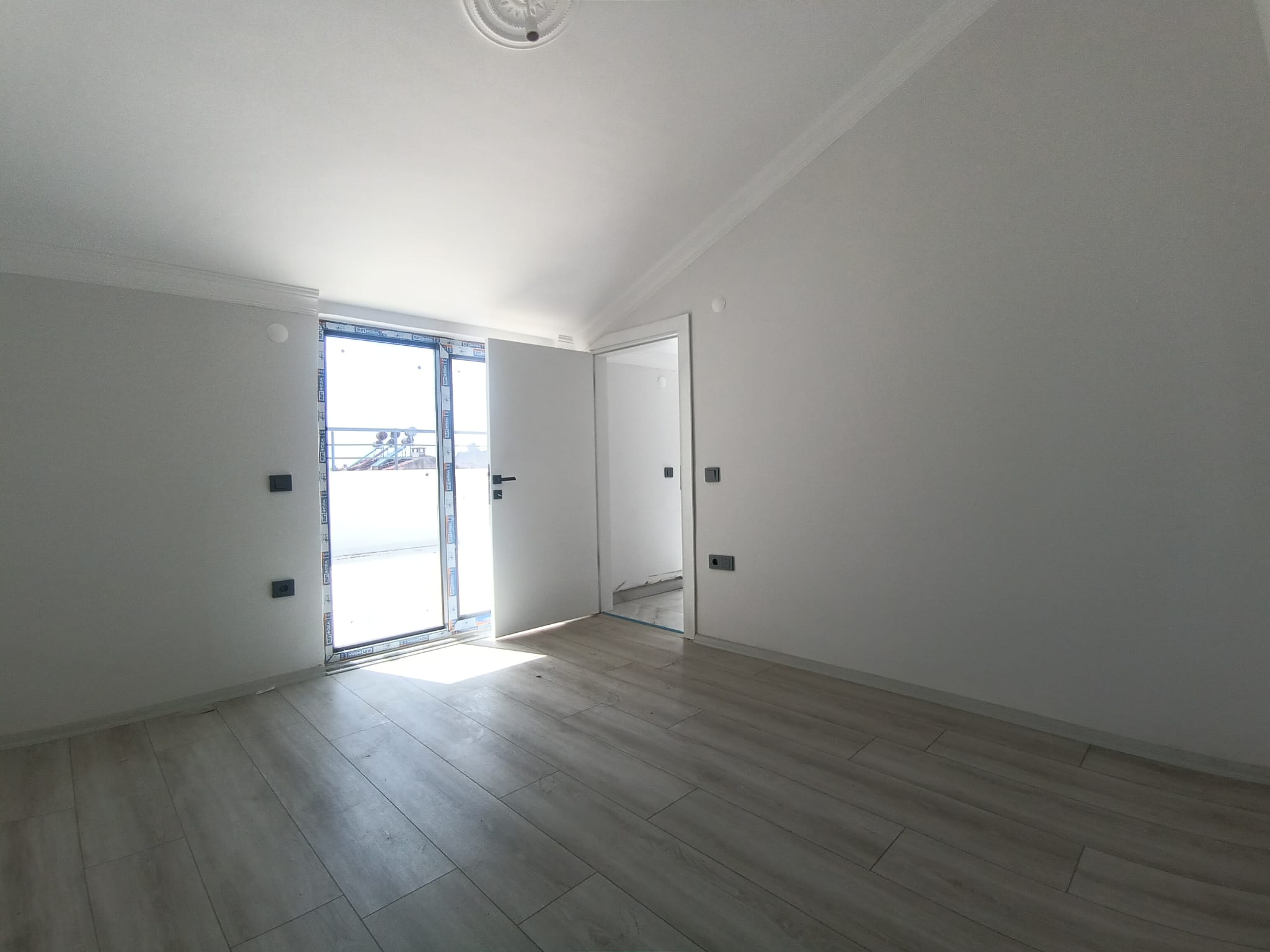 BALIKESİR EDREMİT TUZCUMURAT MAHALLESİNDE SATILIK 3+1 DUBLEKS DAİRE