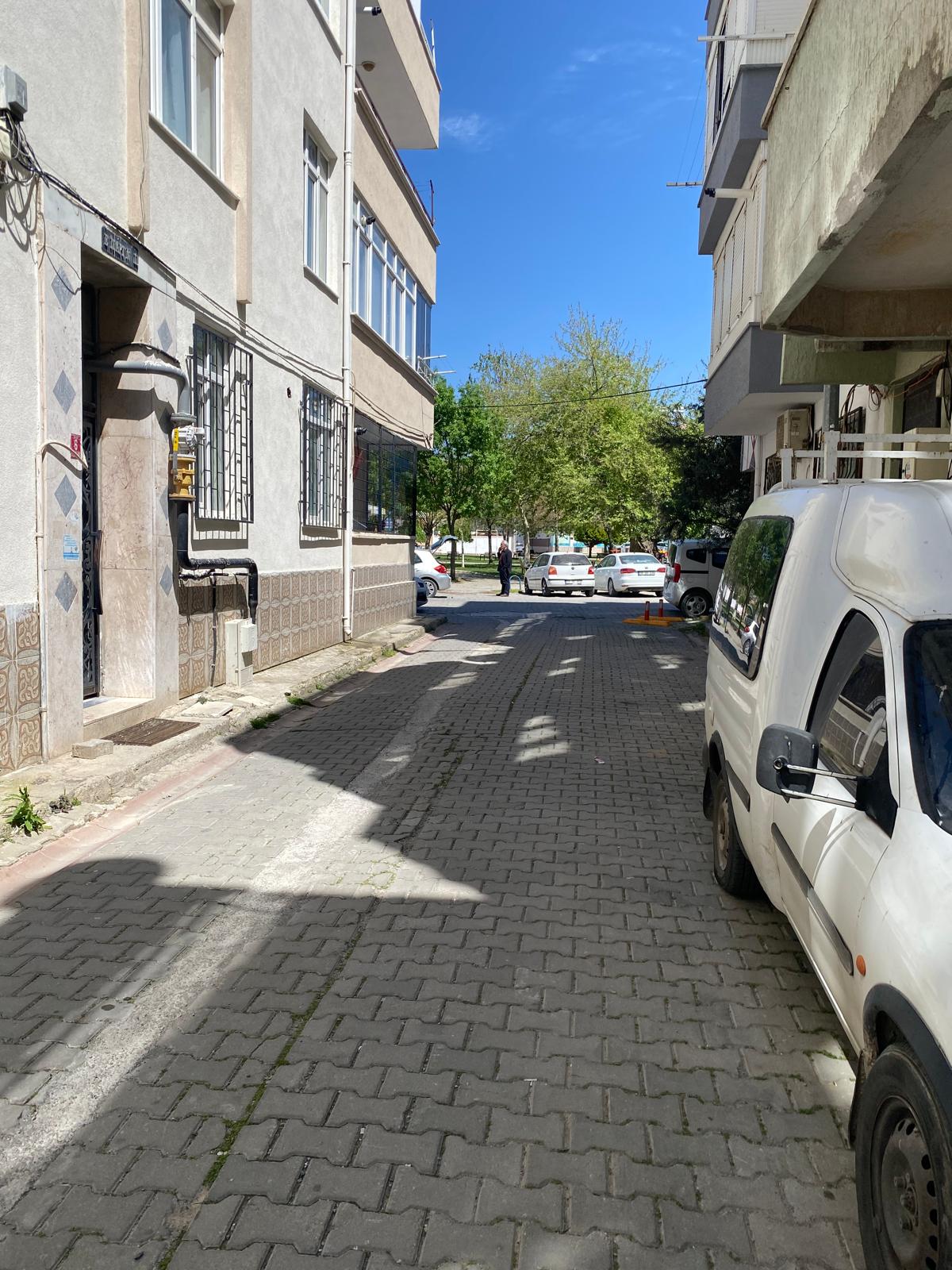 EDREMİT CUMHURİYET MAHALLESİNDE KİRALIK 2+1 DAİRE