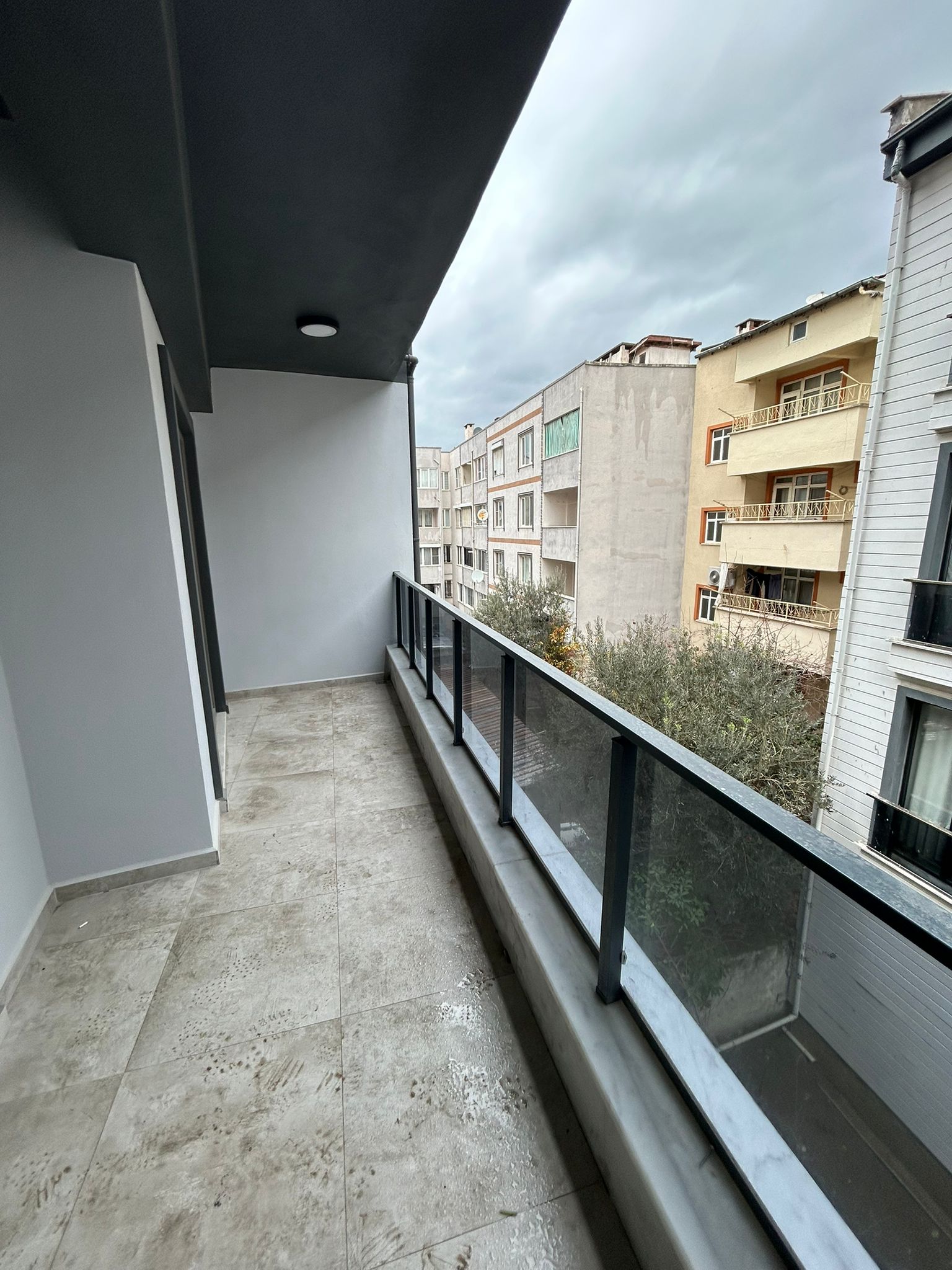 EDREMİT GAZİCELAL MAHALLESİNDE SATILIK SIFIR 2+1 DAİRE