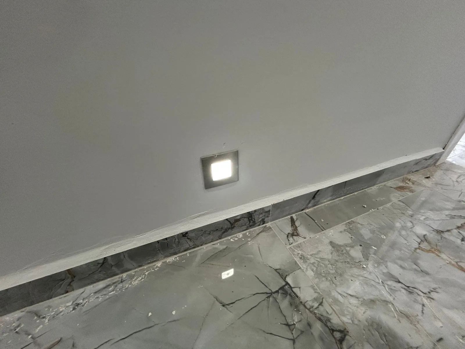 TUZCUMURAT MAHALLESİNDE KİRALIK 2+1 SIFIR DAİRE