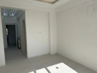 BURHANİYE YENİ MAHALLEDE SATILIK 2+1 GİRİŞ KAT DAİRE