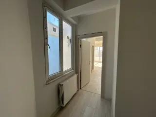 BURHANİYE YENİ MAHALLEDE SATILIK 2+1 GİRİŞ KAT DAİRE