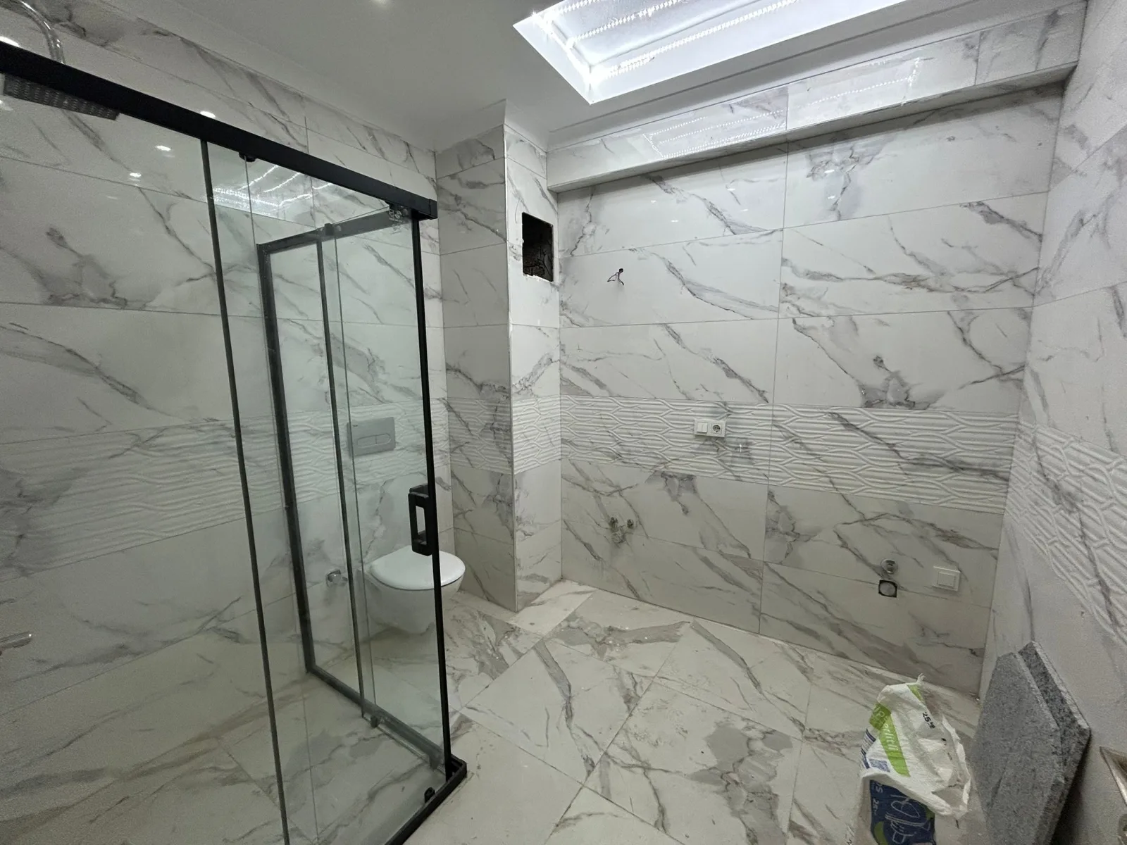 BURHANİYE YENİ MAHALLEDE SATILIK 2+1 GİRİŞ KAT DAİRE