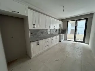 ATATÜRK'DE KİRALIK 2+1 SIFIR EBEVEYN BANYOLU DAİRE (EİDS NO : 1001423 )