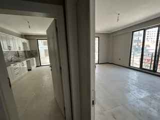 ATATÜRK'DE KİRALIK 2+1 SIFIR EBEVEYN BANYOLU DAİRE (EİDS NO : 1001423 )