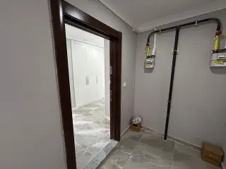 ATATÜRK MAHALLESİ’NİN EN GÜZEL YERİNDE SATILIK 3+1 DAİRE ( 6 Numara)
