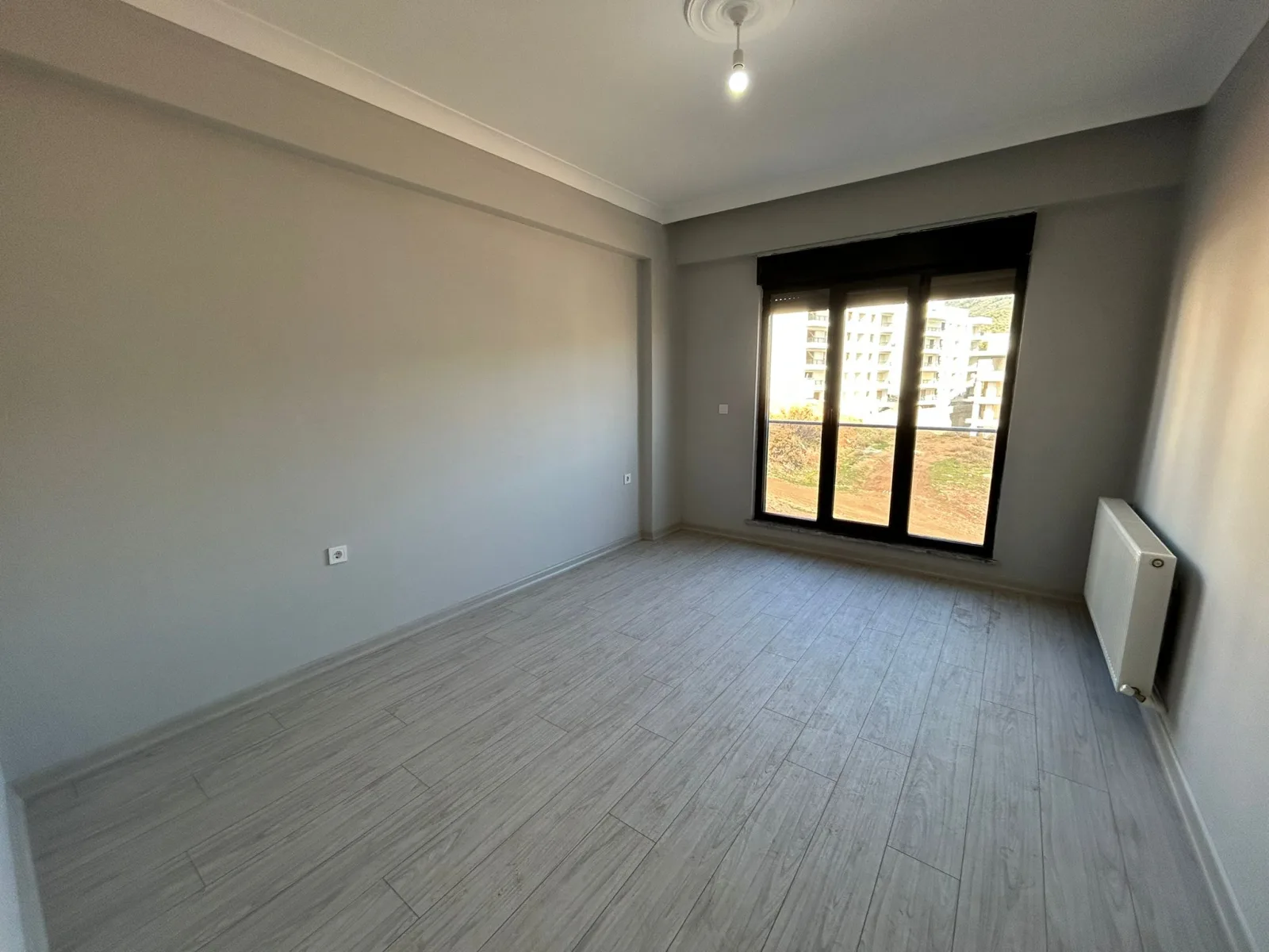 ATATÜRK MAHALLESİ’NİN EN GÜZEL YERİNDE SATILIK 3+1 DAİRE ( 6 Numara)