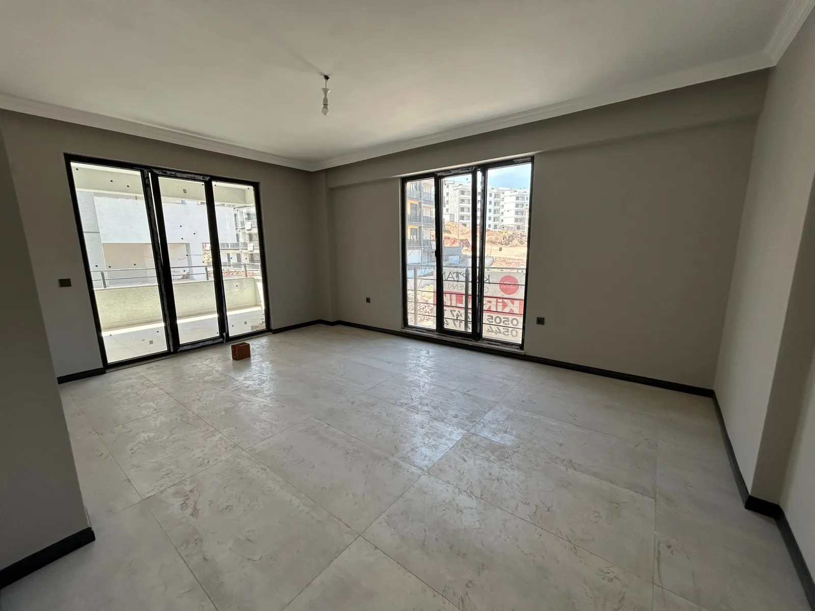 ATATÜRK'DE KİRALIK 2+1 SIFIR EBEVEYN BANYOLU DAİRE (EİDS NO : 1001423 )