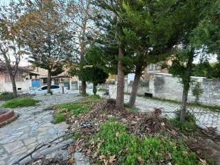 Çamlıbel’in kalbinde, Köy meydanında kiralık 157 m² bahçe (EİDS NO : 1001423 )