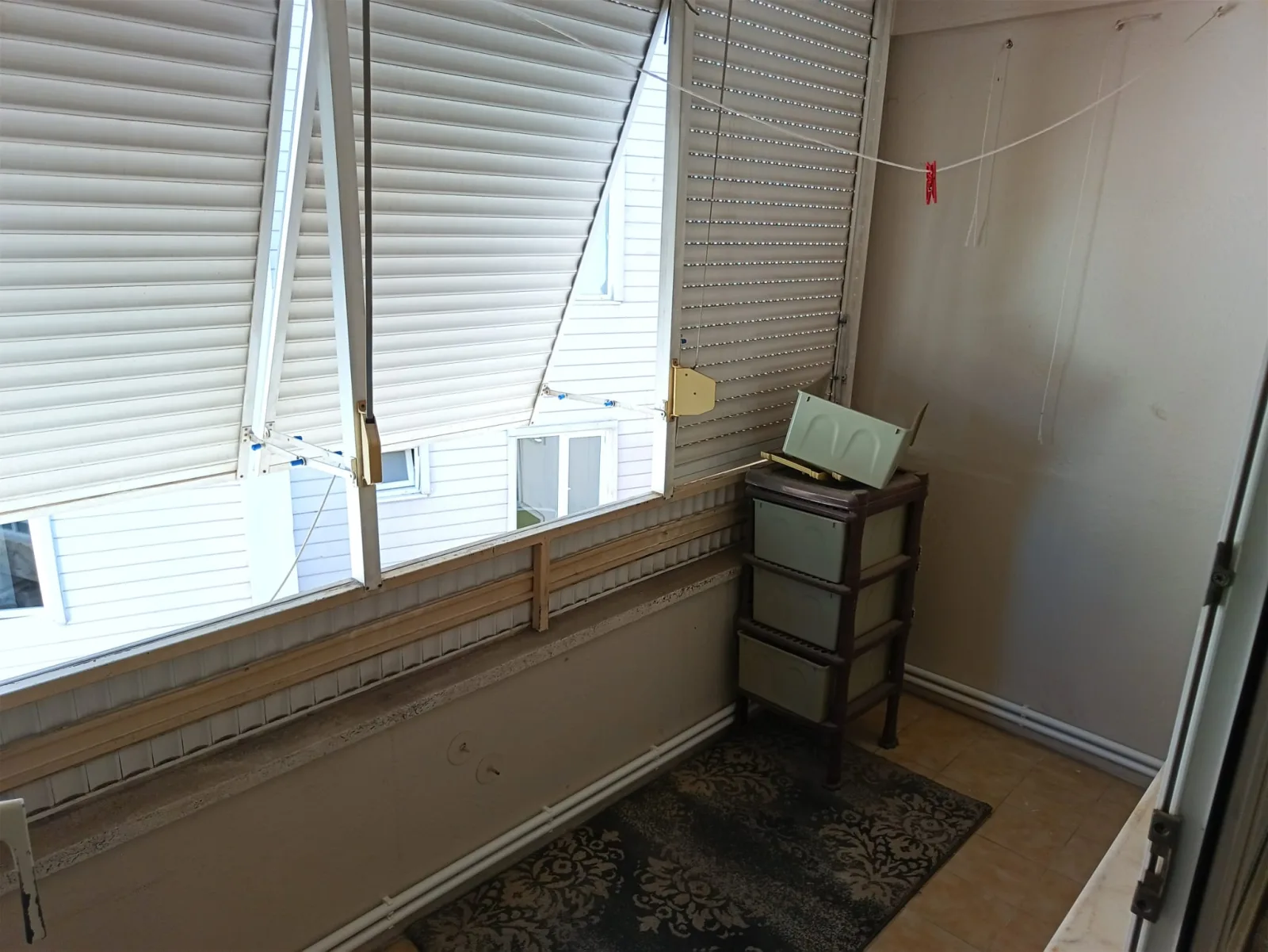 CUMHURİYET MAHALLESİ ÜÇGEN PARK YANI – EŞYALI 2+1 SATILIK DAİRE ( EİDS NO: 1001423 )