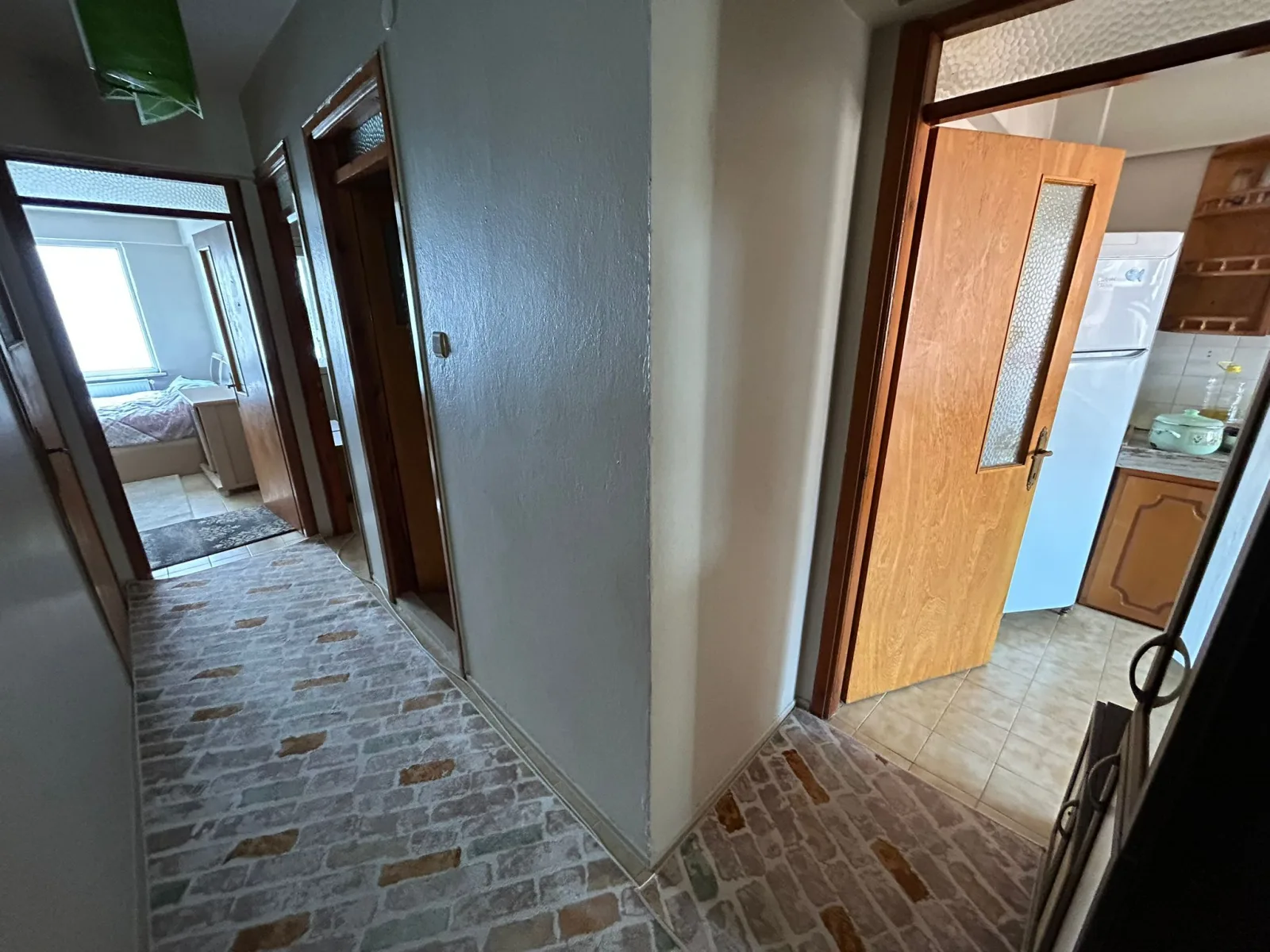 CUMHURİYET MAHALLESİ ÜÇGEN PARK YANI – EŞYALI 2+1 SATILIK DAİRE ( EİDS NO: 1001423 )
