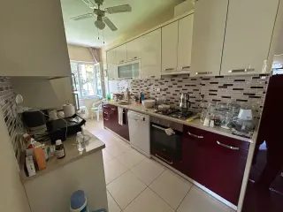 Örenin Kalbinde Villa Tarzında yapılmış. Satılık 2 Adet (alt ve Üst 2+1 Daire )