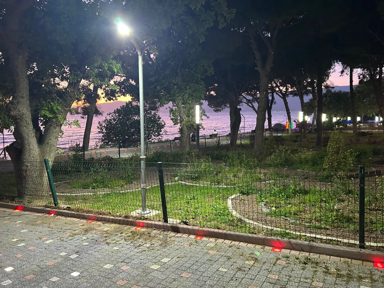 Burhaniye Ören Mahallesi’nde Doğa ve Deniz Manzaralı Satılık Villa Tipi Daire (EİDS NO : 1001423 )