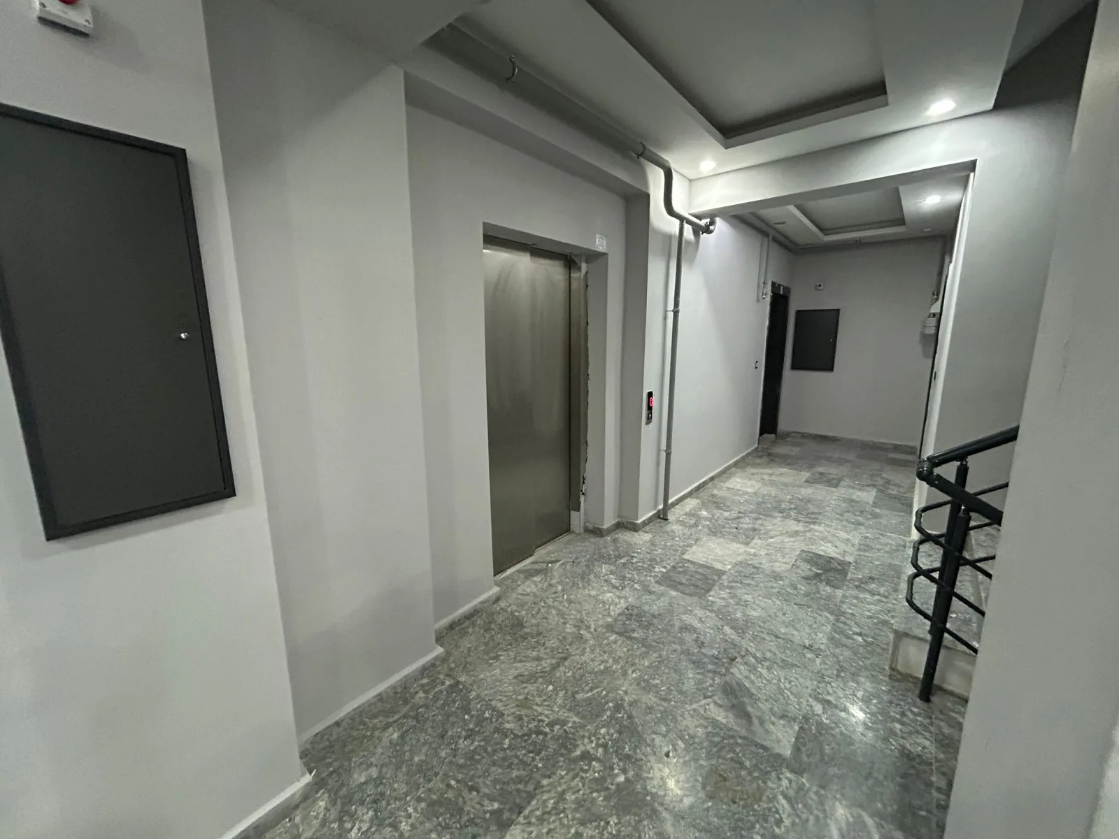 🏡 BALIKESİR EDREMİT ATATÜRK MAHALLESİNDE SİTE İÇERİSİNDE HAVUZLU 2+1 LÜKS DAİRE