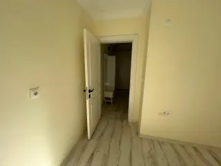 GAZİİLYAS'DA TUGAYA 300 M. KİRALIK 2+1 SIFIR DAİRE (4 NUMARA) EİDS NO : 1001423
