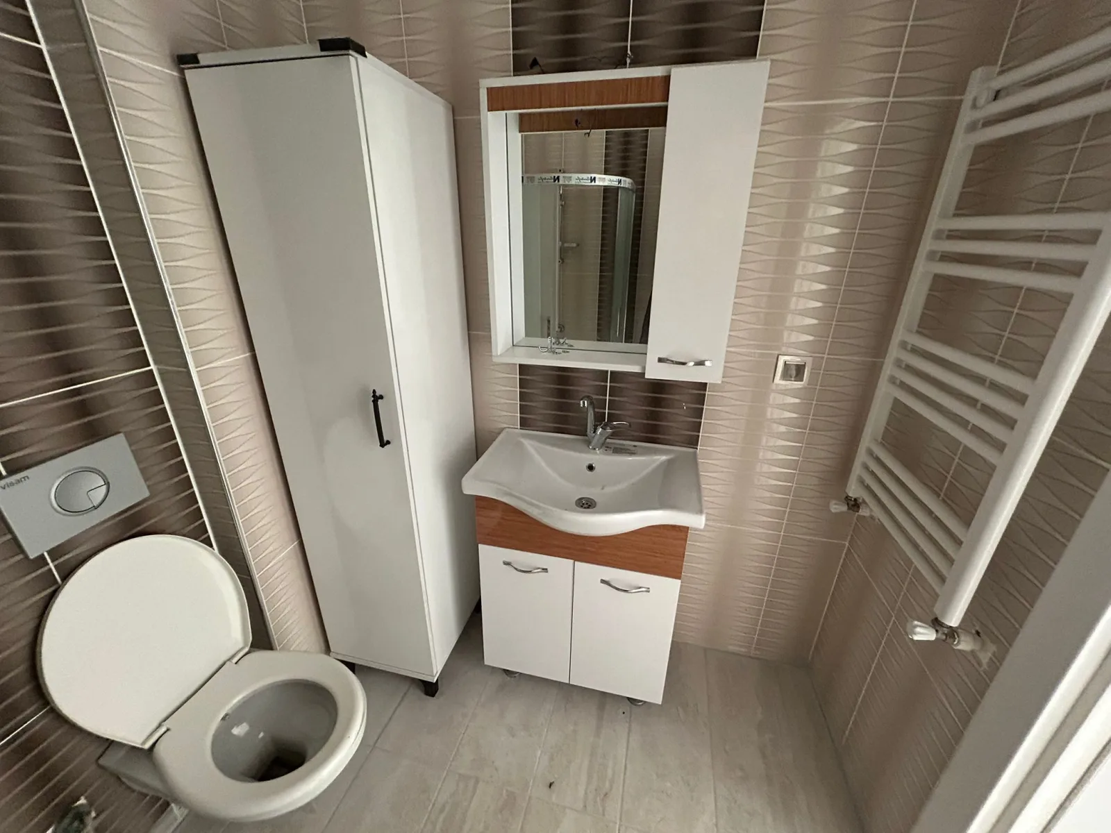 GAZİİLYAS'DA TUGAYA 300 M. KİRALIK 2+1 SIFIR DAİRE (4 NUMARA) EİDS NO : 1001423