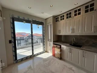 CENNETAYAĞINDA SATILIK SIFIR 3+1 TERASLI DUBLEKS DAİRE (EİDS NO : 1001423