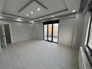 ATATÜRK MAHALLESİ'NDE KİRALIK LÜKS 3+1 DAİRE ( 7 NUMARALI DAİRE )