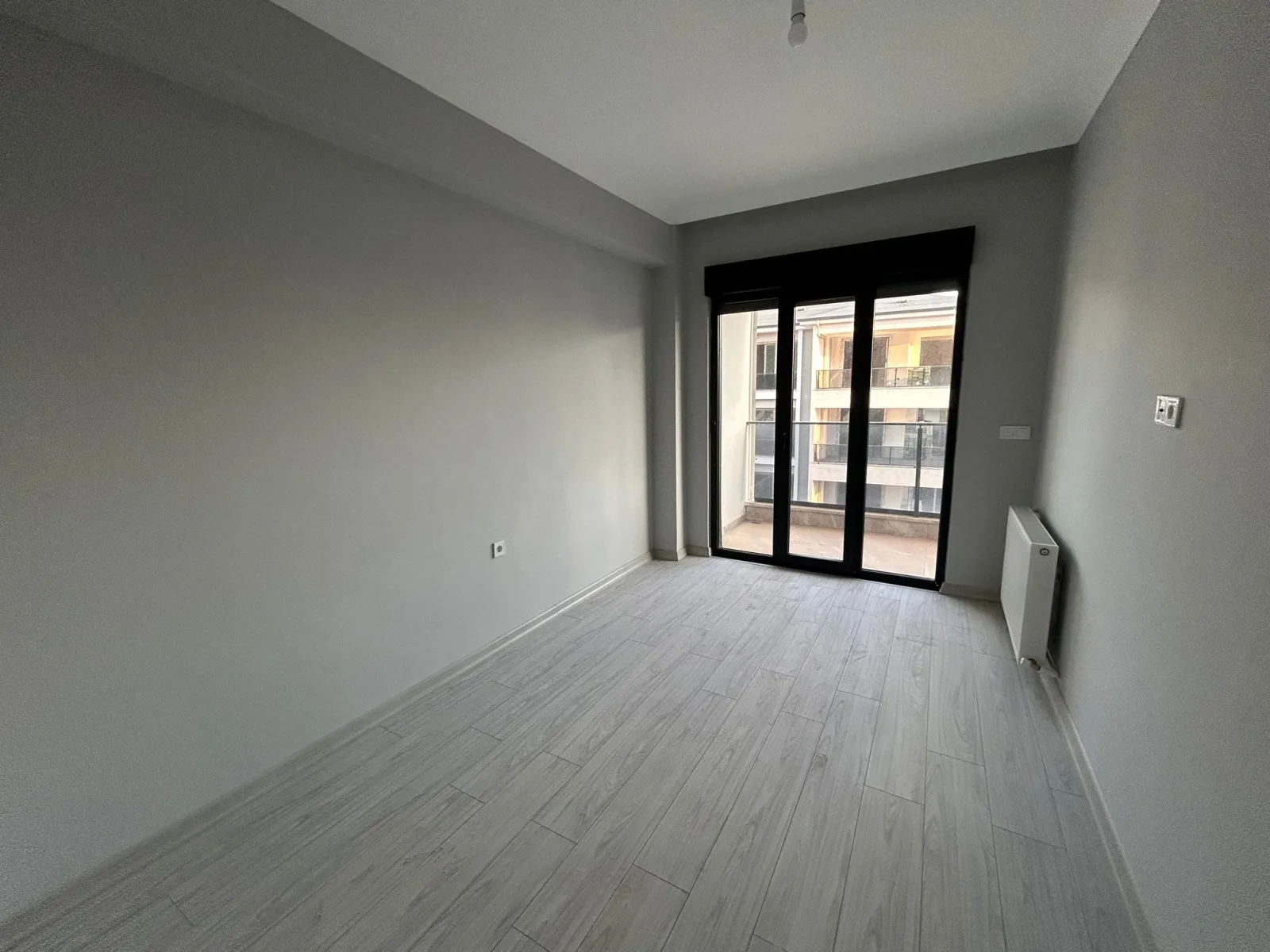 ATATÜRK MAHALLESİ'NDE KİRALIK LÜKS 3+1 DAİRE  ( 12 NUMARA )