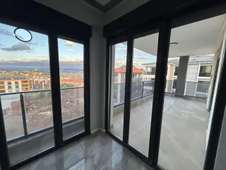 ATATÜRK MAHALLESİ'NDE KİRALIK LÜKS 3+1 DAİRE  ( 12 NUMARA )