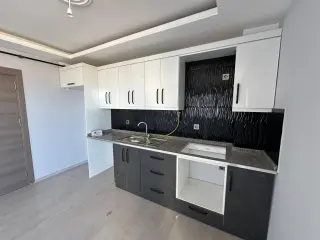 BALIKESİR BURHANİYE CUMHURİYET MAHALLESİ (BADEM ALANI) SATILIK 2+1 ARA KAT DAİRE