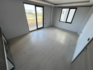 BALIKESİR BURHANİYE CUMHURİYET MAHALLESİ (BADEM ALANI) SATILIK 2+1 ARA KAT DAİRE