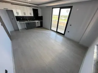 BALIKESİR BURHANİYE CUMHURİYET MAHALLESİ (BADEM ALANI) SATILIK 2+1 ARA KAT DAİRE