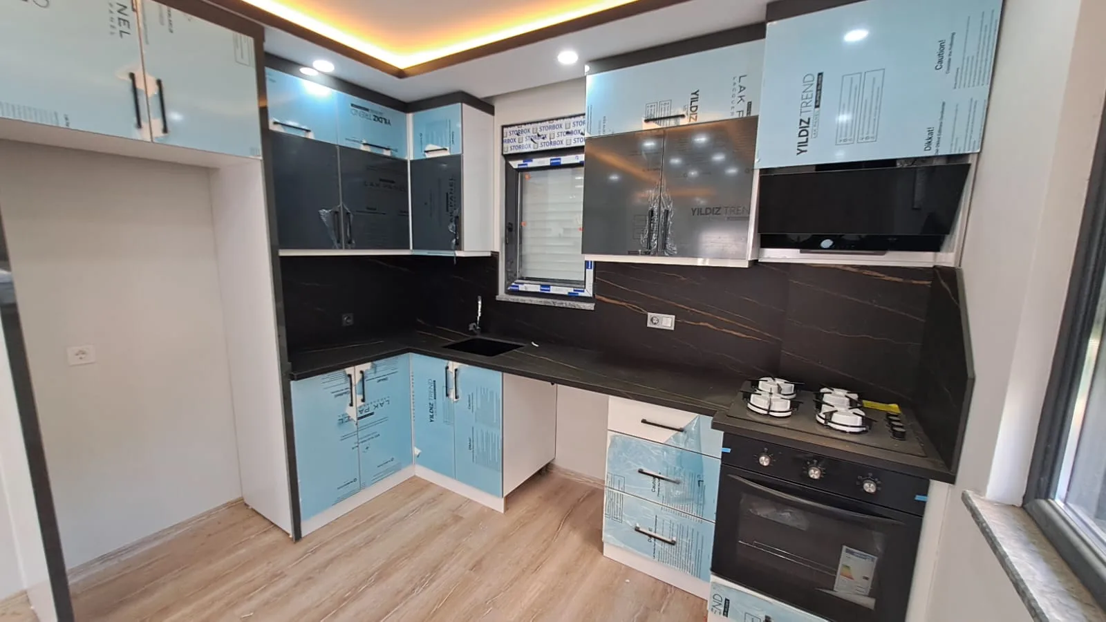 DAİRE FİYATINA TAM MÜSTAKİL DENİZ MANZARALI SIFIR VİLLA
