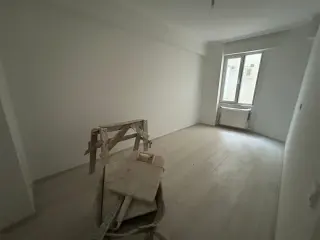 BURHANİYE YENİ MAHALLEDE SATILIK 2+1 GİRİŞ KAT DAİRE