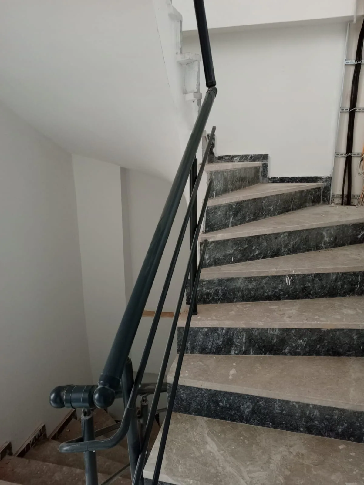 BURHANİYE YENİ MAHALLE'DE SATILIK SIFIR 6+1 DUBLEKS DAİRE