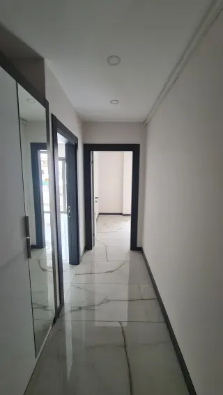 Burhaniye Kocacami Mahallesinde Satılık 1+1 Modern Daire