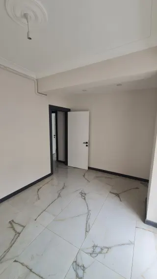 Burhaniye Kocacami Mahallesinde Satılık 1+1 Modern Daire