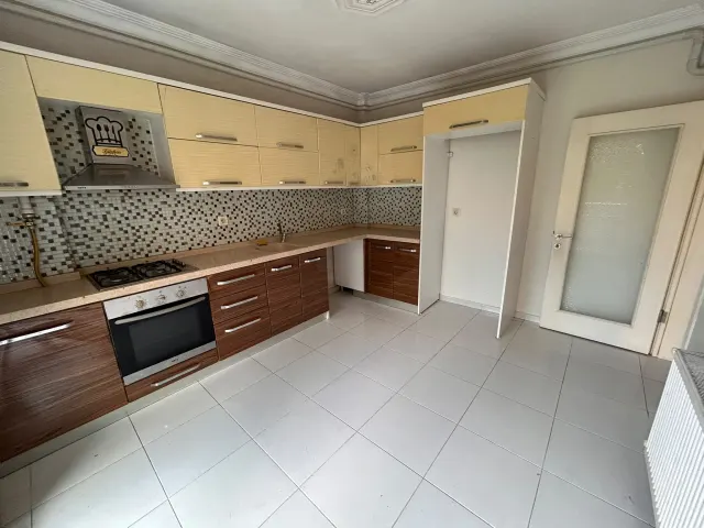EDREMİT CUMHURİYET MAHALLESİ’NDE 3+1 KİRALIK DAİRE