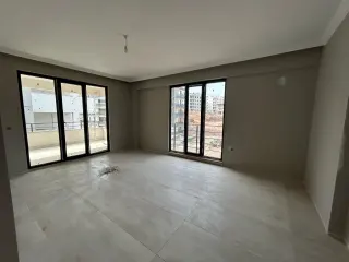 ATATÜRK'DE KİRALIK 2+1 SIFIR EBEVEYN BANYOLU DAİRE