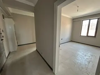 ATATÜRK'DE KİRALIK 2+1 SIFIR EBEVEYN BANYOLU DAİRE