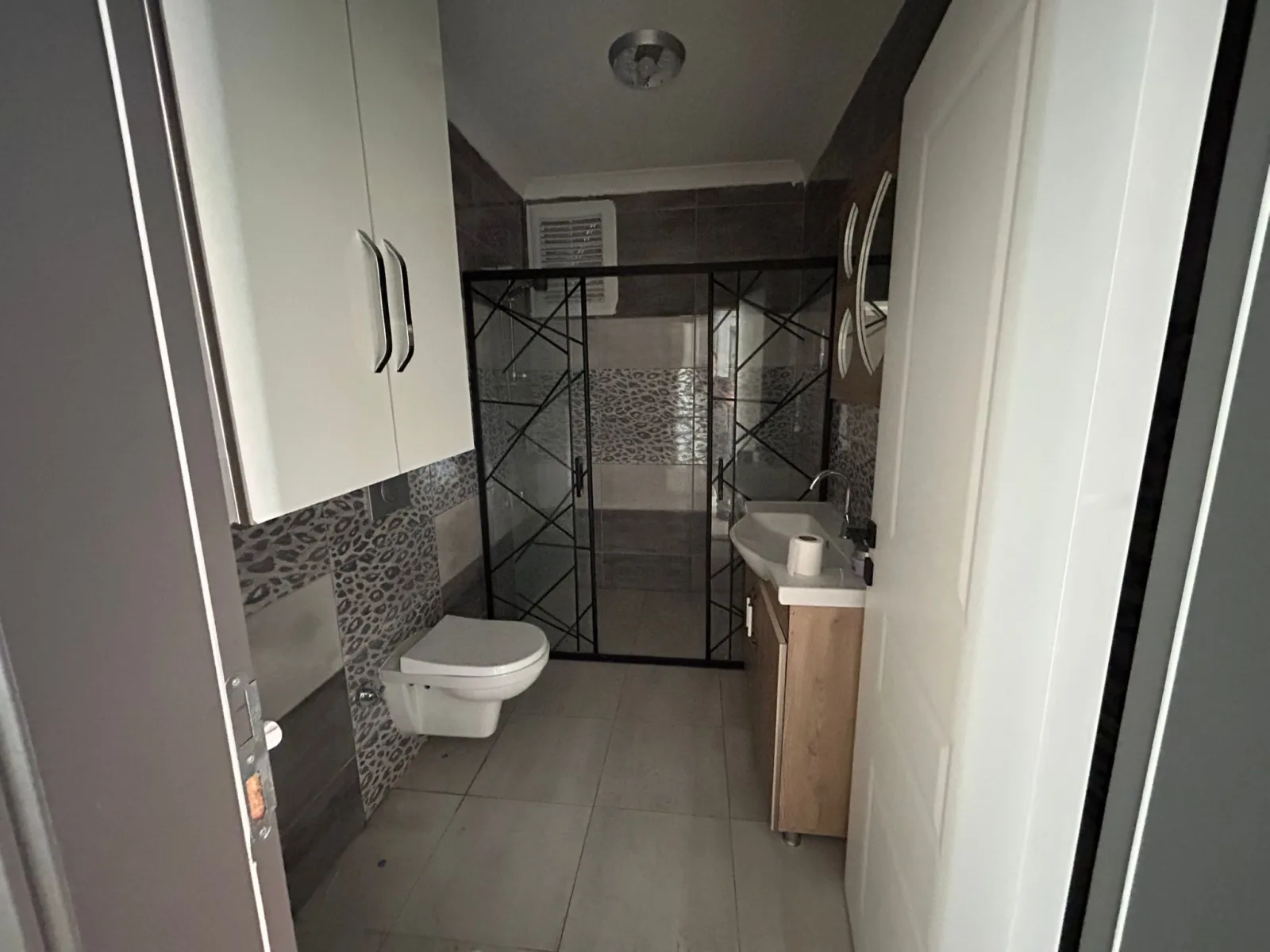 Gazi İlyas Mh. 3+1 Kiralık 160 M2 Daire (EİDS NO: 1001423 )