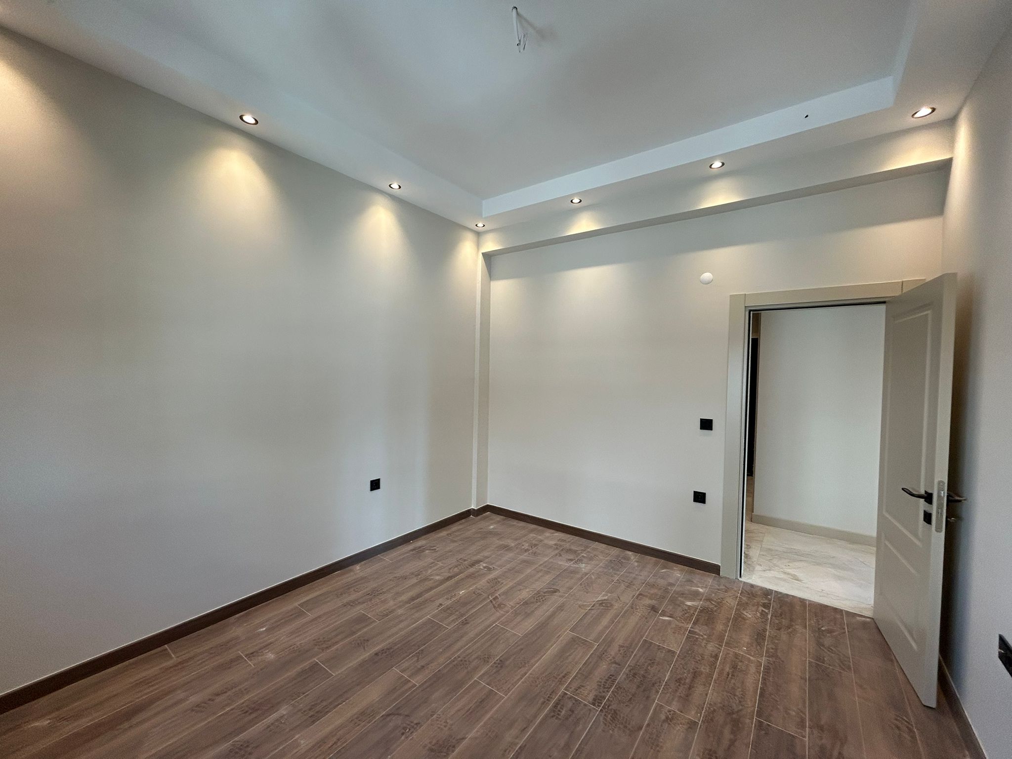 CENNETAYAĞINDA 3+1 SIFIR TERASLI DUBLEKS DAİRE