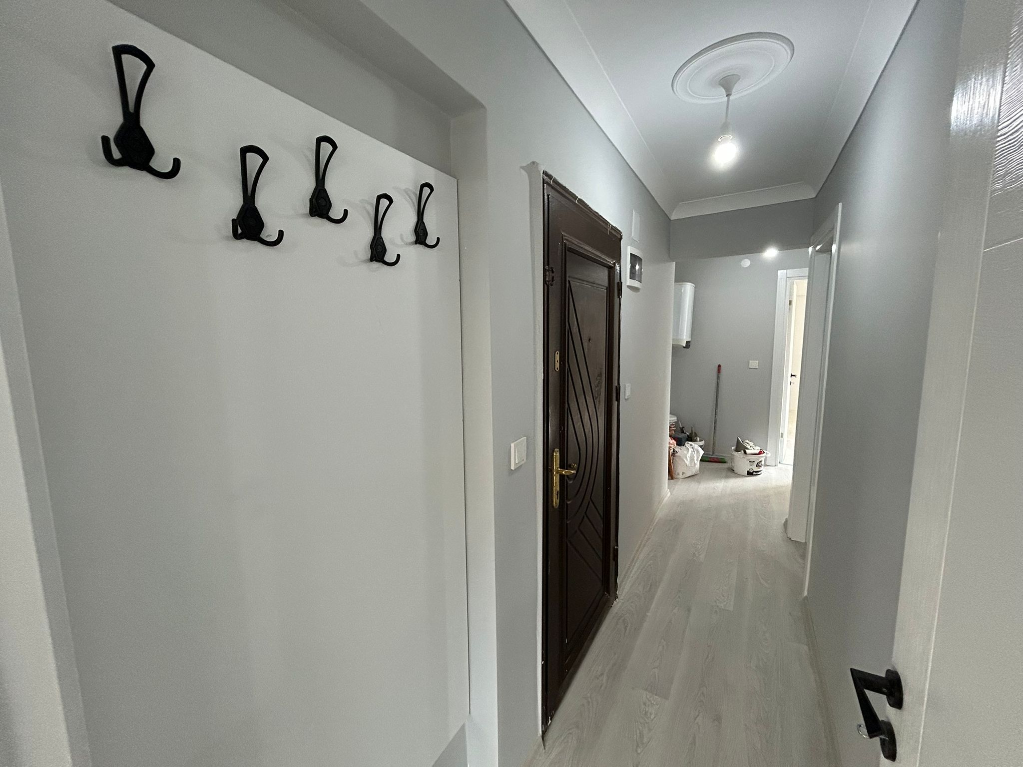 Sıfırdan Yenilenmiş Satılık 1+1 Daire