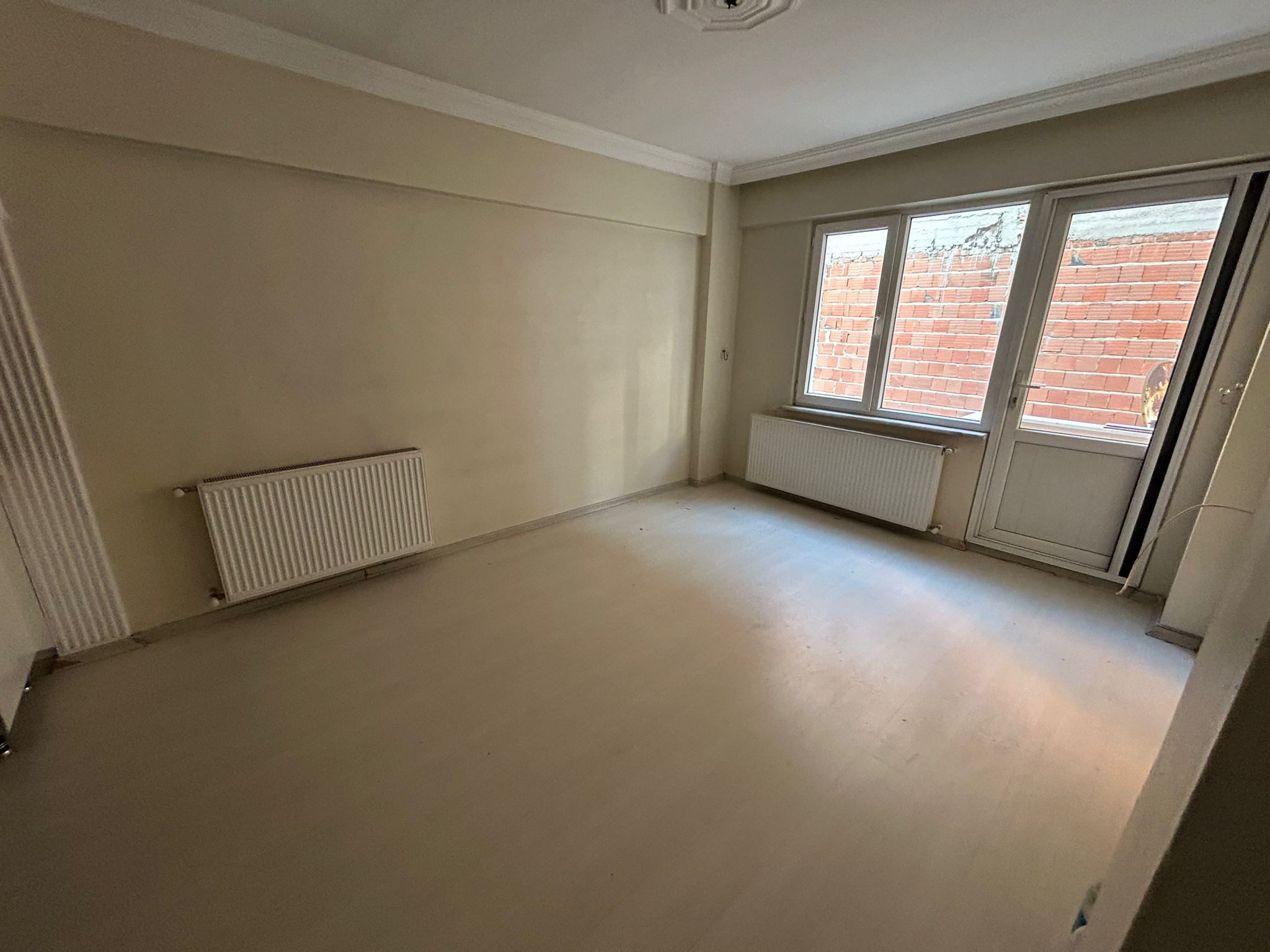 EDREMİT CUMHURİYET MAHALLESİNDE 3+1 JEOTERMALLİ SATILIK DAİRE