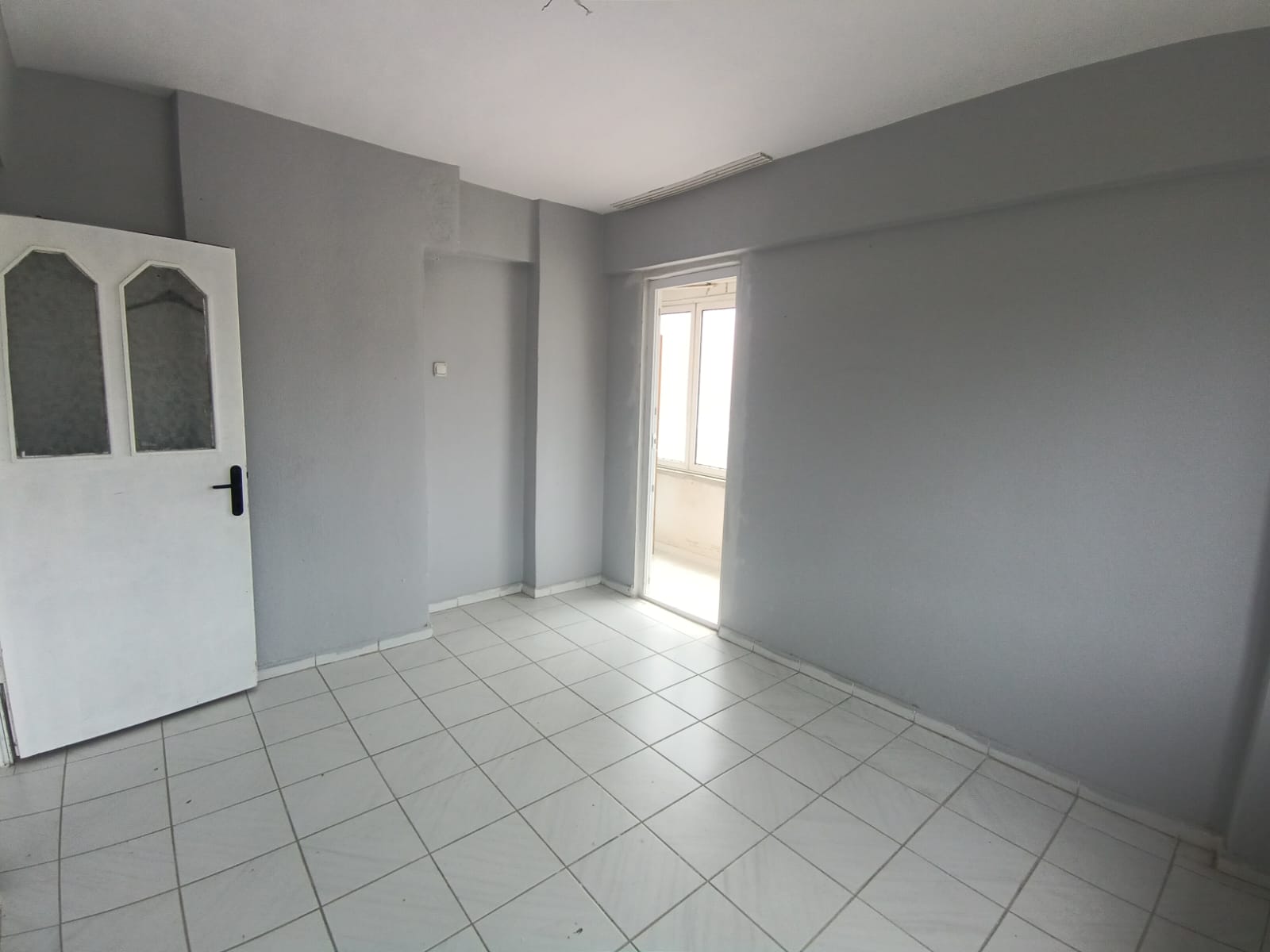 TUZCUMURAT MAHALLESİNDE KİRALIK 2+1 DAİRE – KAZ DAĞLARI MANZARALI