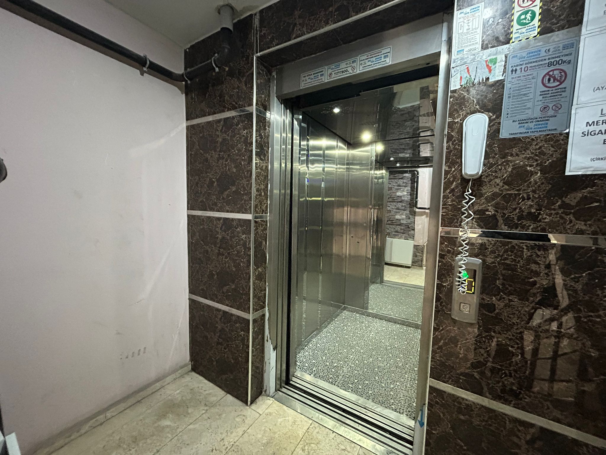 Cumhuriyet Mahallesinde Kiralık 2+1 Daire