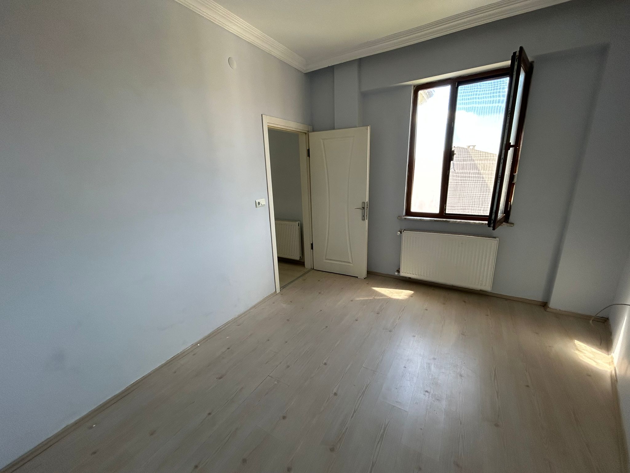 FERAH, MUTLU, HUZURLU KİRALIK 2+1 DAİRE