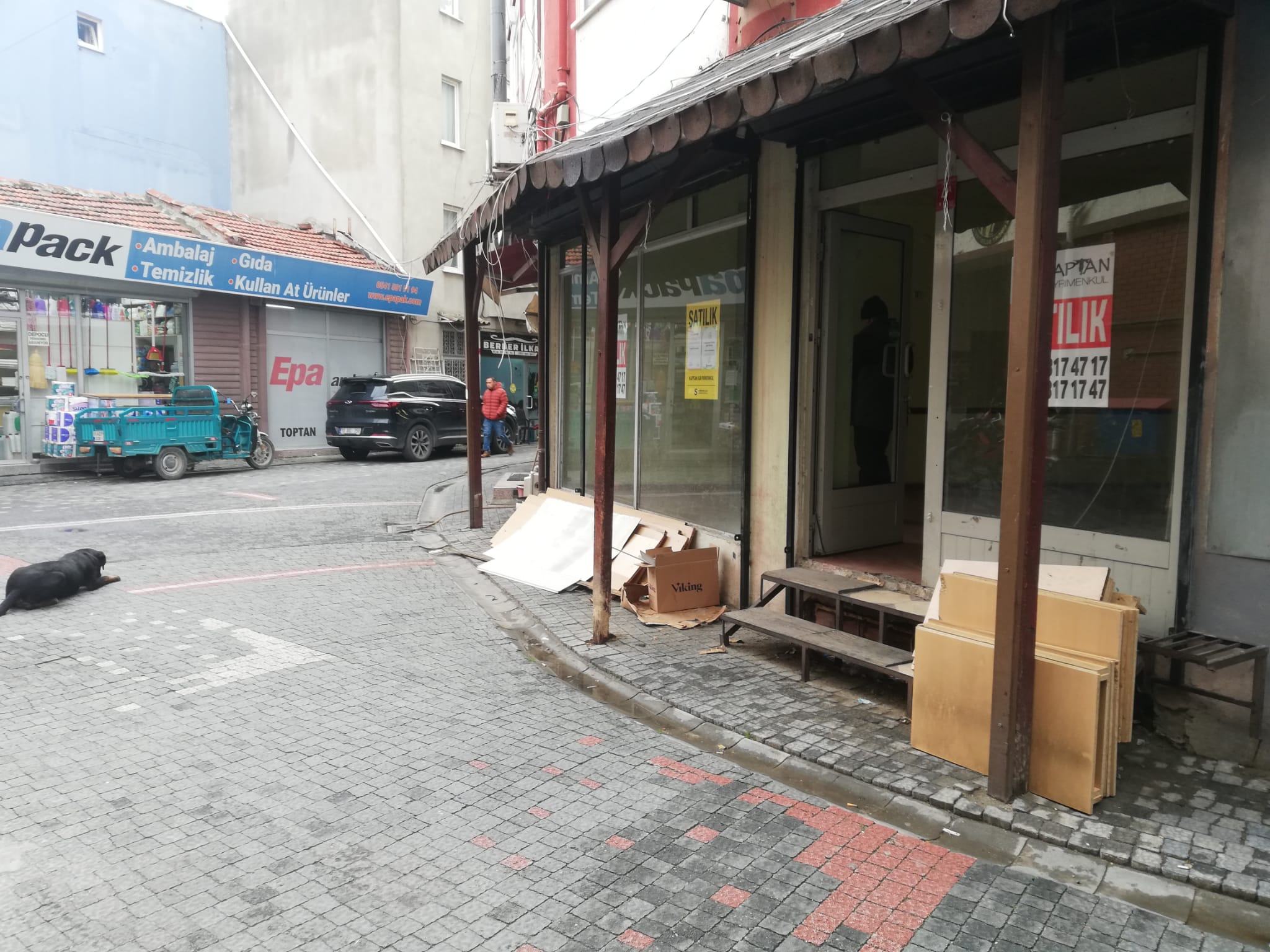 Edremit Eski Belediye Karşısı Harika Konumda Satılık Dükkan