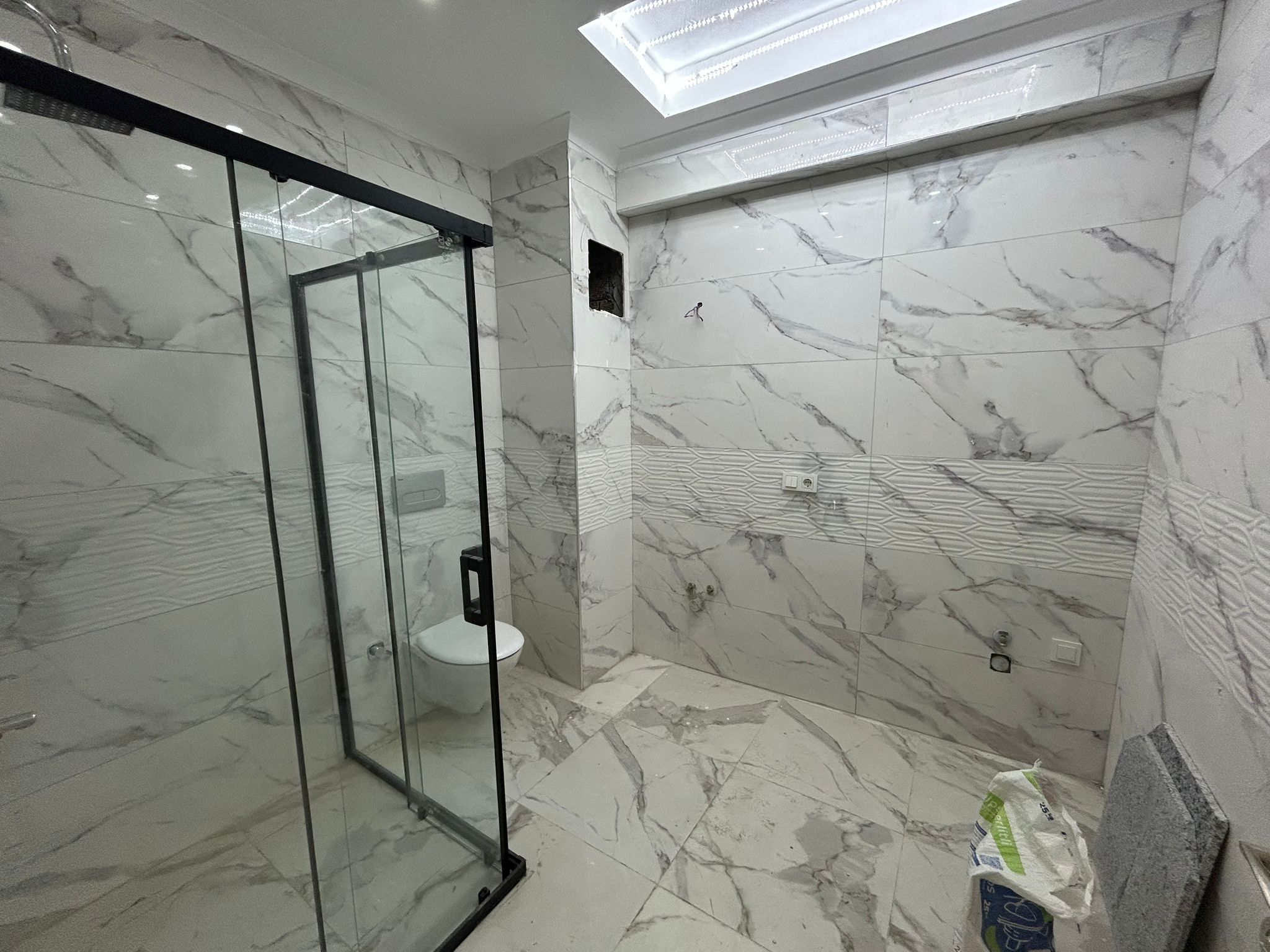 BURHANİYE YENİ MAHALLEDE SATILIK 2+1 GİRİŞ KAT DAİRE