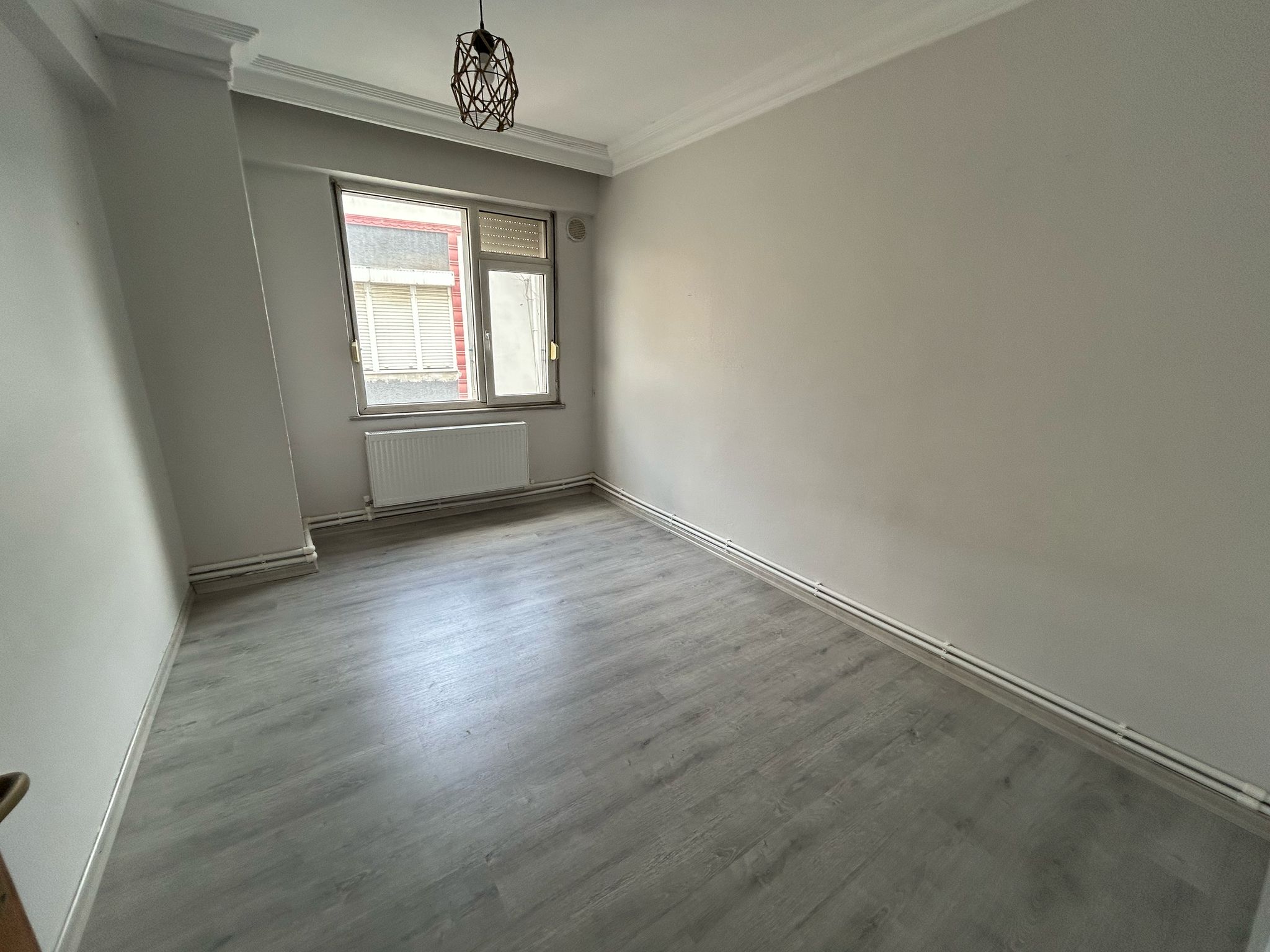CUMHURİYET PARKI CİVARI SATILIK 120 M2 3+1 DAİRE
