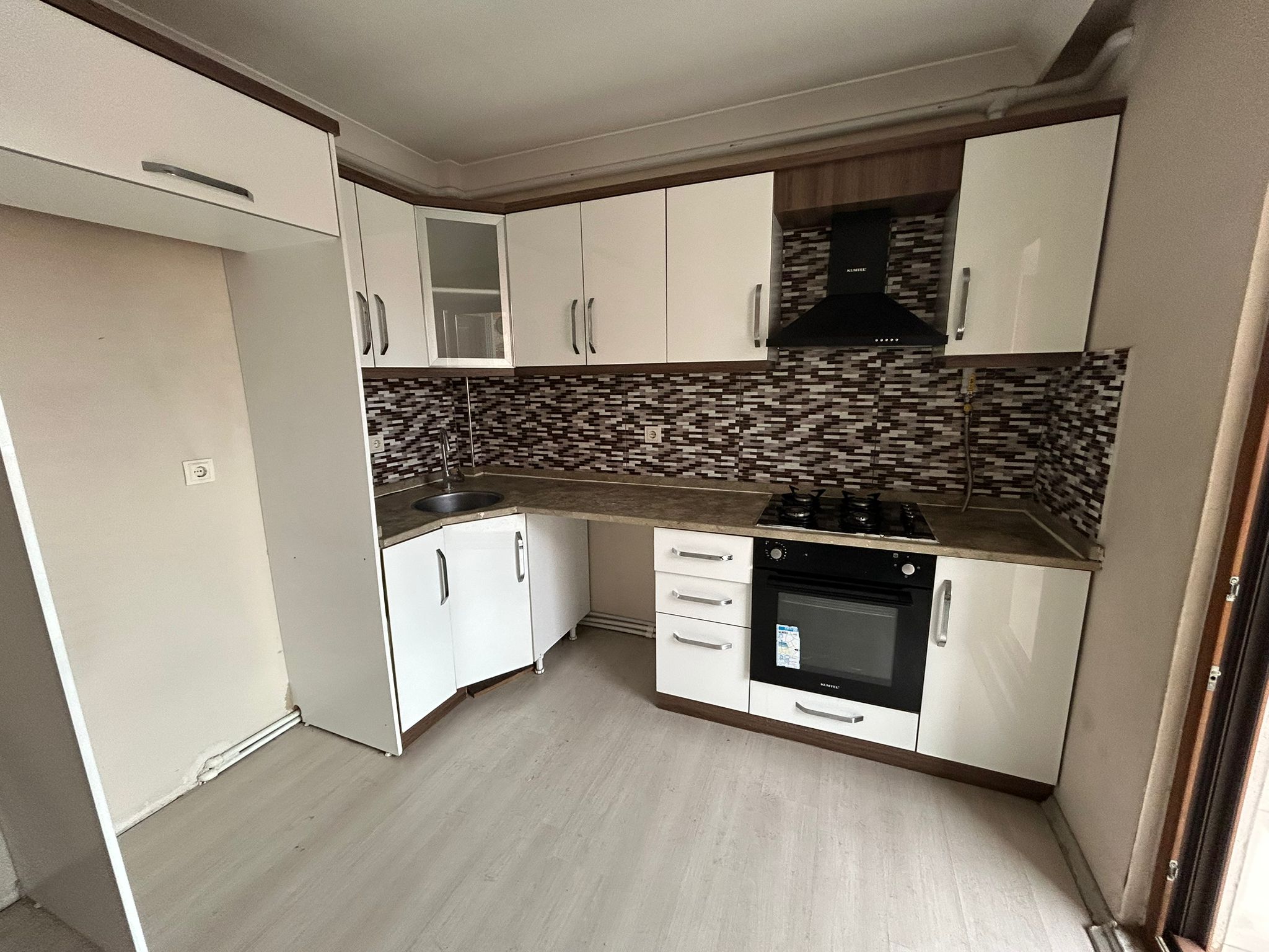 Cumhuriyet Mahallesinde Kiralık 2+1 Daire