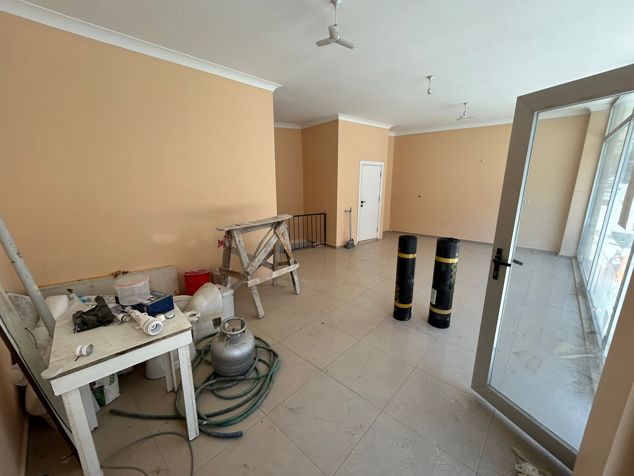 İnönü Caddesi’nde 120 m² Sıfır Depolu Satılık Dükkân
