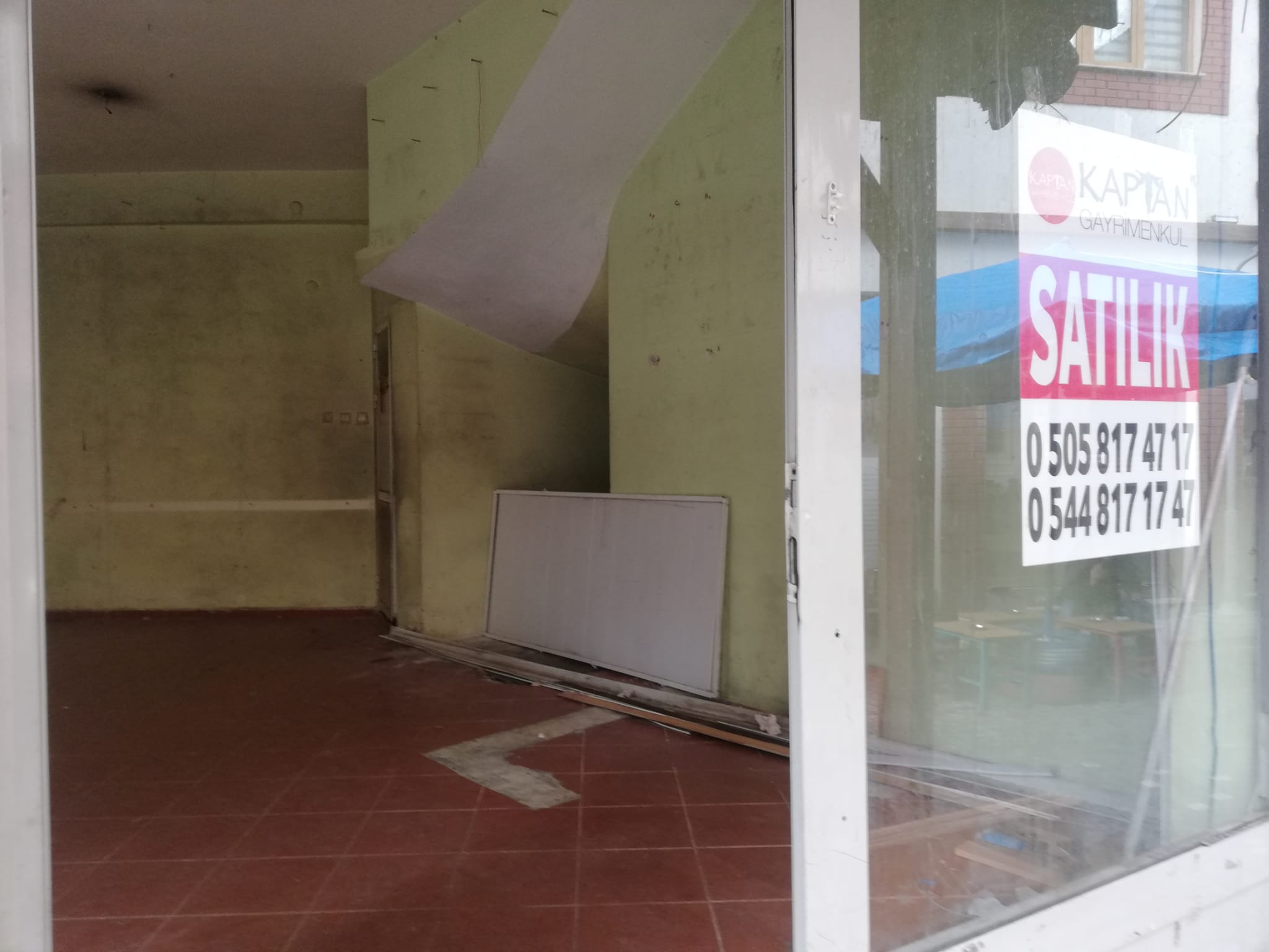 Edremit Eski Belediye Karşısı Harika Konumda Satılık Dükkan