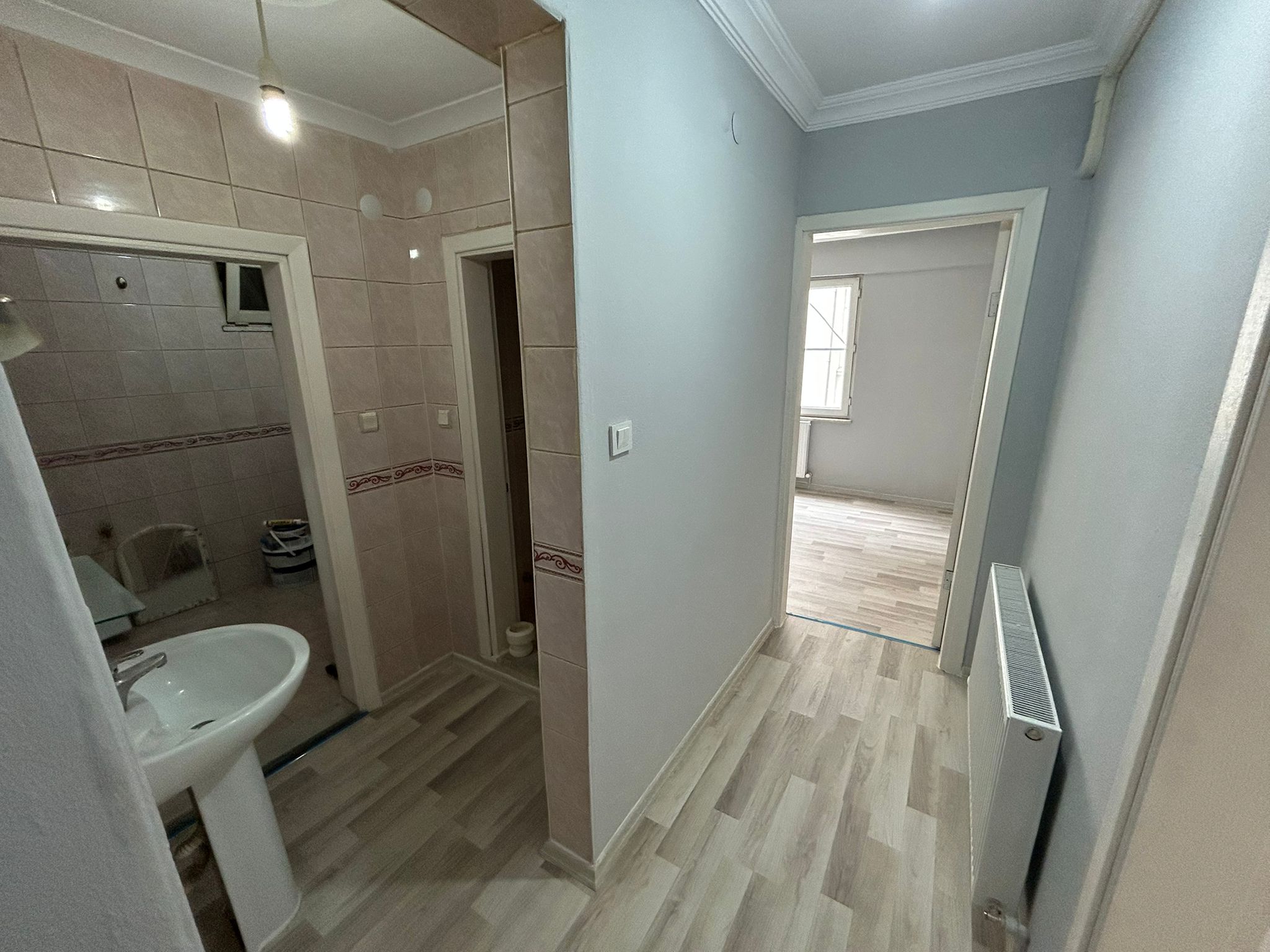 EDREMİT CUMHURİYET MAHALLESİNDE KİRALIK 2+1 DAİRE